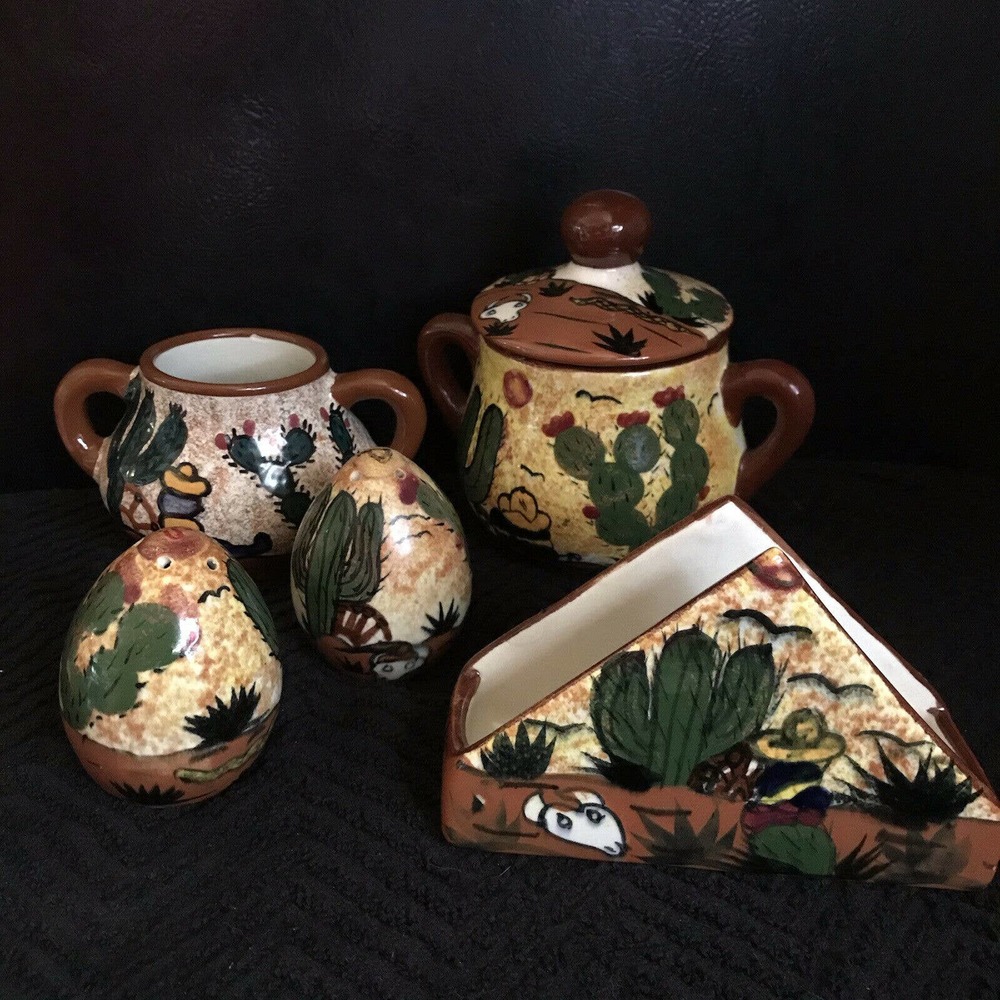 Mexican pottery table setting 5 pieces:Napkin Holder Salt & Pepper 2 Bowls 1 Lid